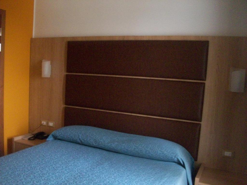 Hotel Mondial 3*