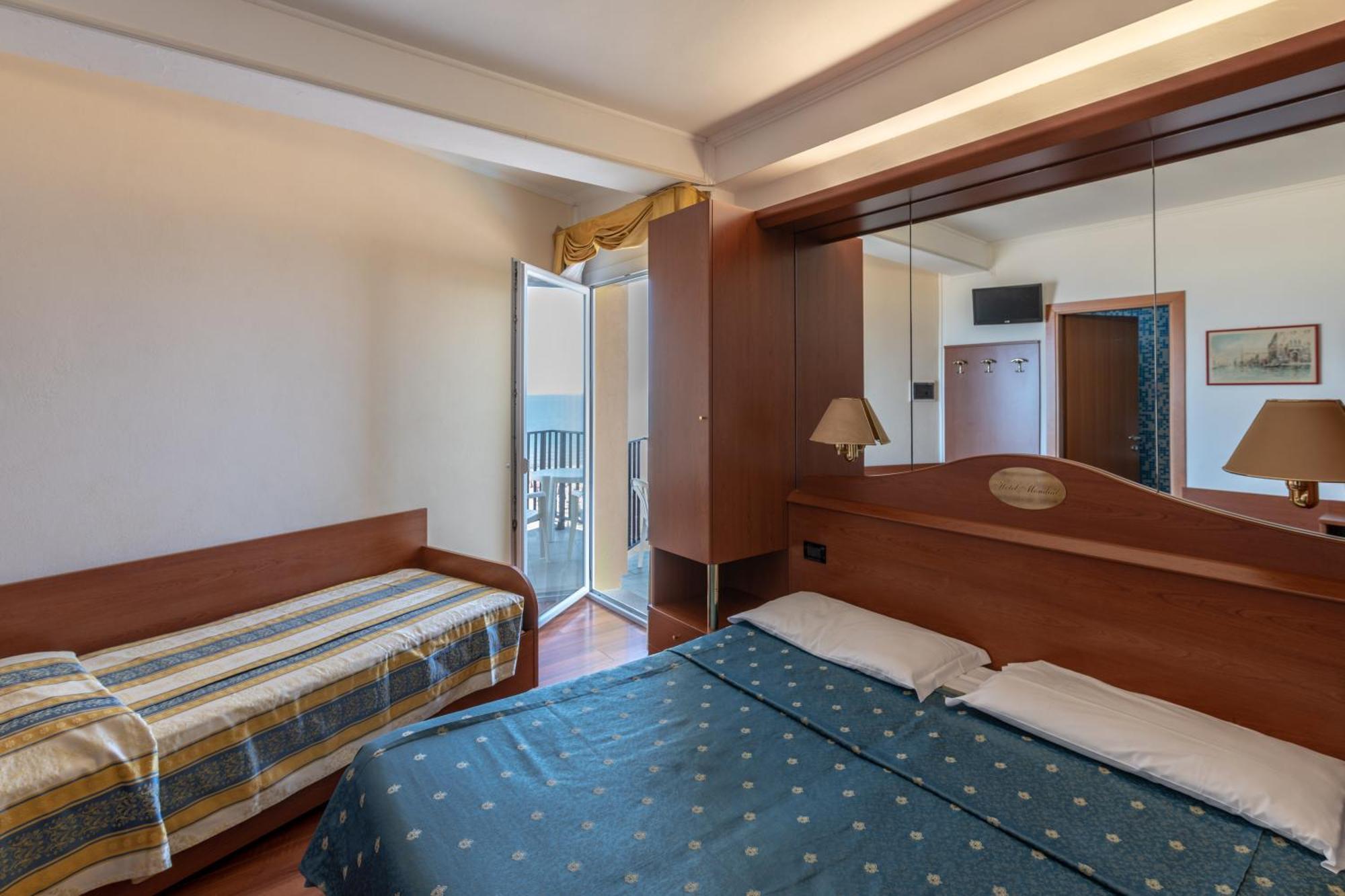 Mondial Hotel 3*