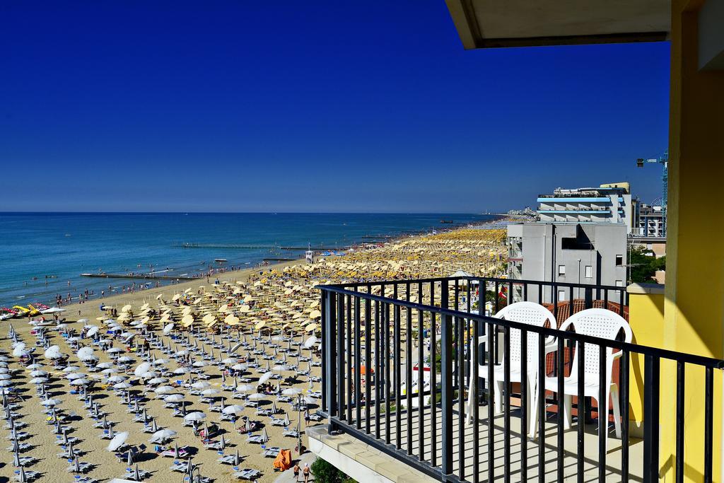 Hotel Mondial 3*